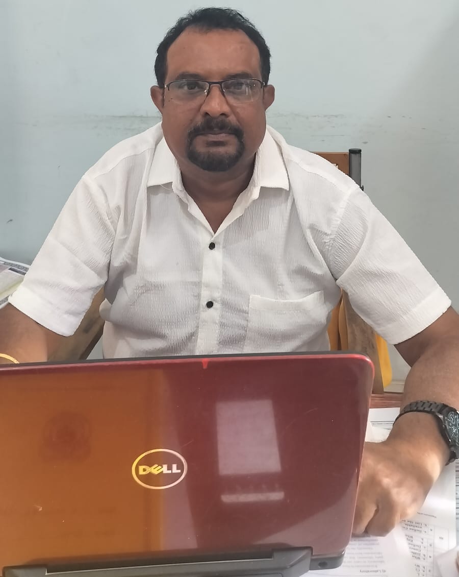 Lecturer Image